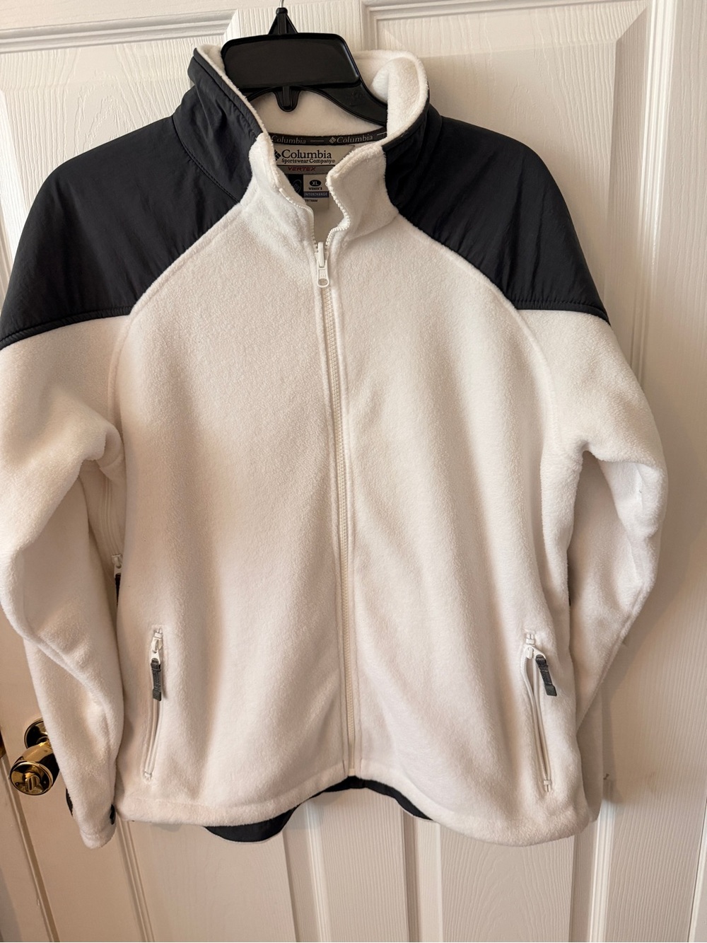 Columbia White Fleece Jacket with Black Shoulder Panels